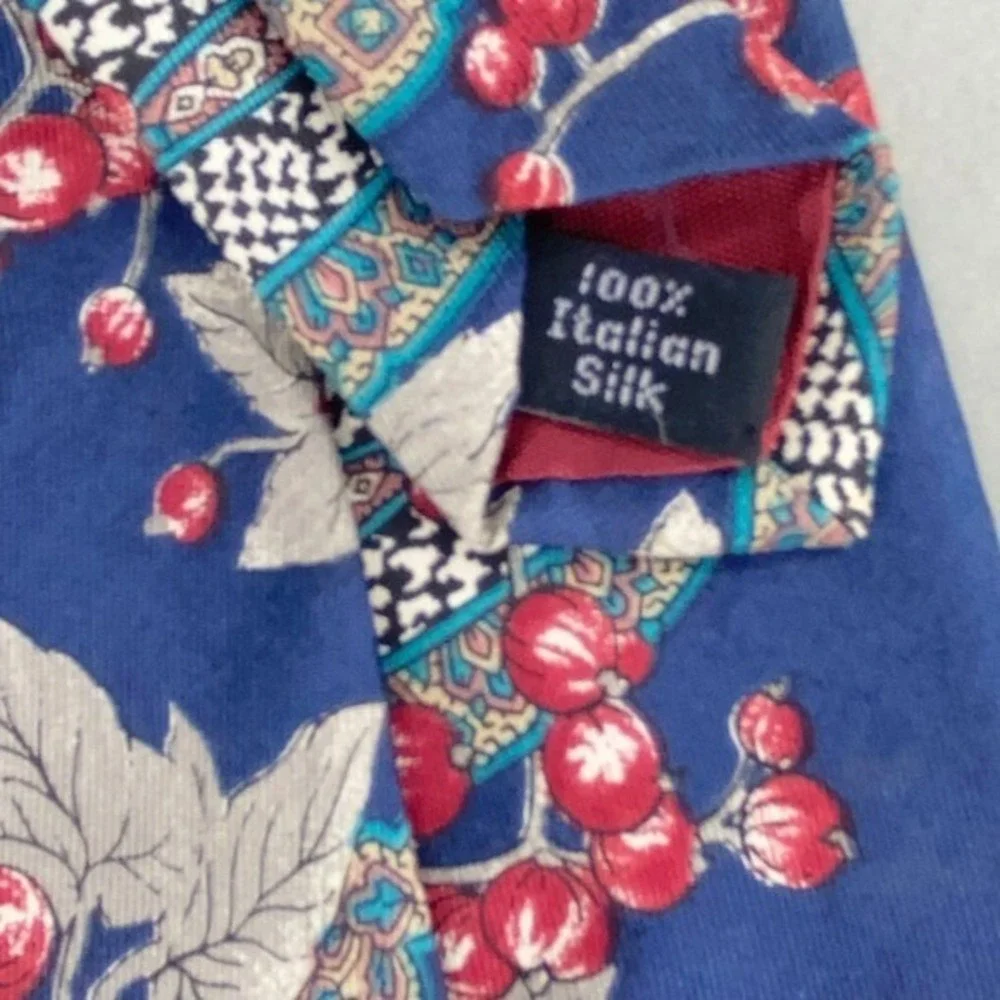 Buckingham Silk Tie Mens Blue Red Paisley‎ Floral Berries Italian Silk
